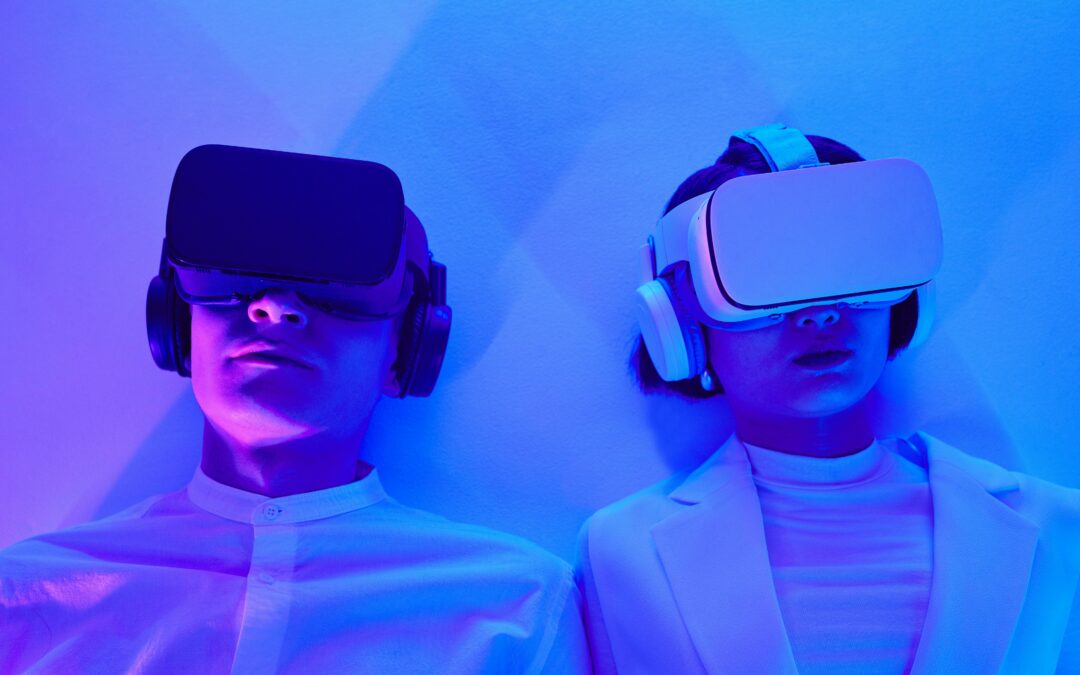 What do you mean by Virtual Reality and how does it work?